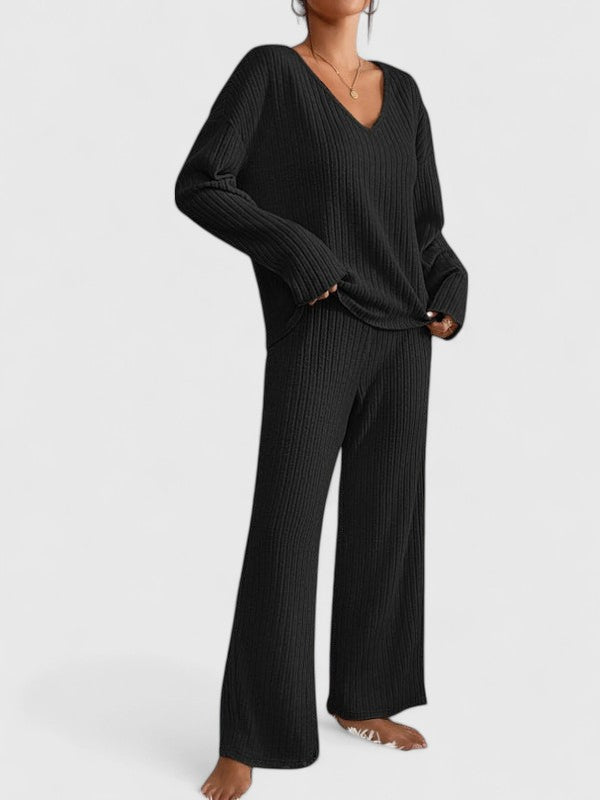Women's Ribbed Lounge Set in Black