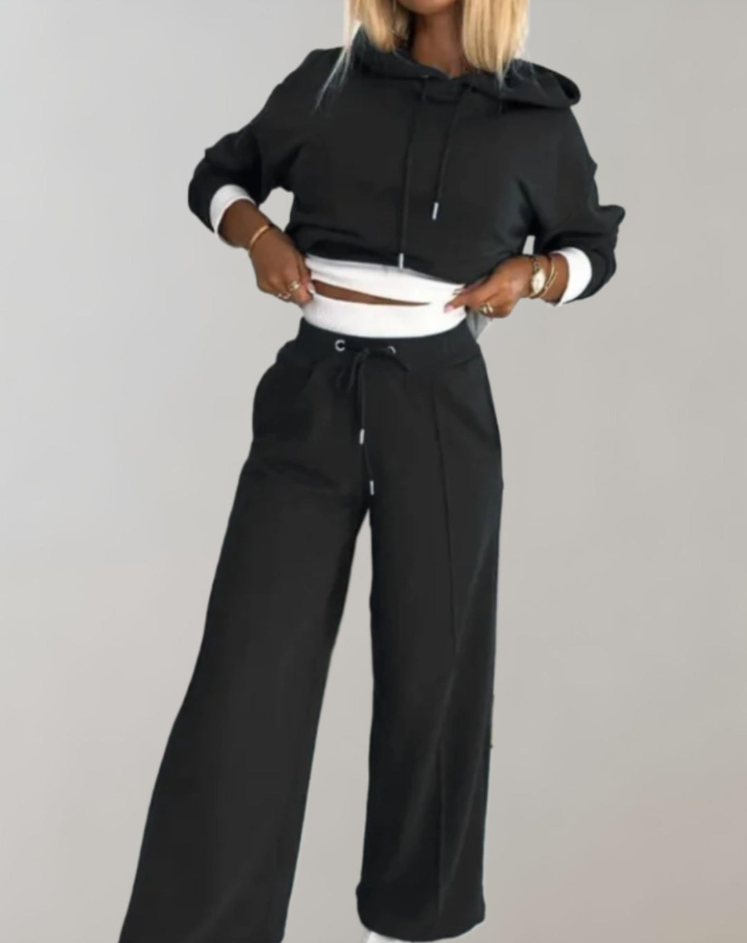 Women's Hoodie & Jogger Set in Black