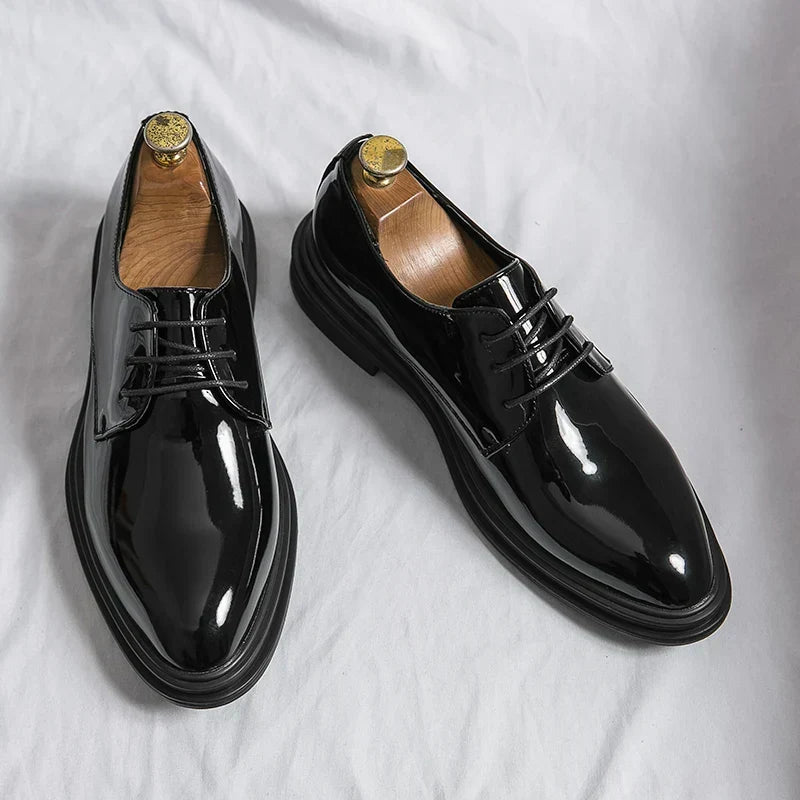 Men's Glossy Lace-Up Derby Shoes in Patent Black