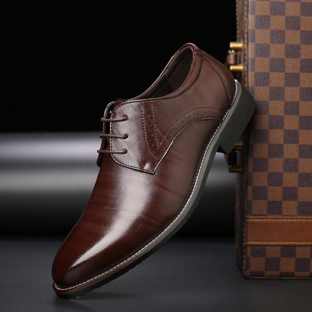 Men's Timeless Formal Lace-Up Derby Shoes in Brown