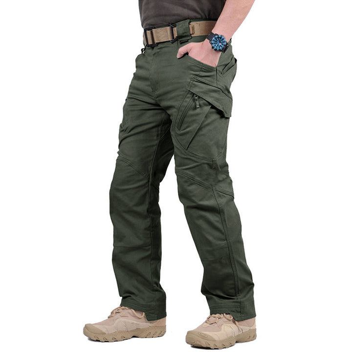 Men's tactical cargo trousers in green
