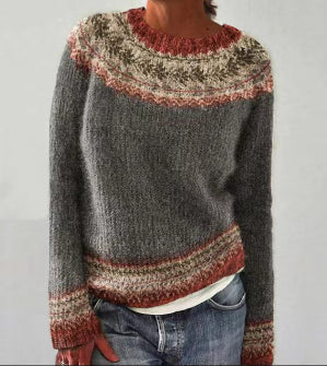 Women's Crew-Neck Knit Jumper in Grey Wreath